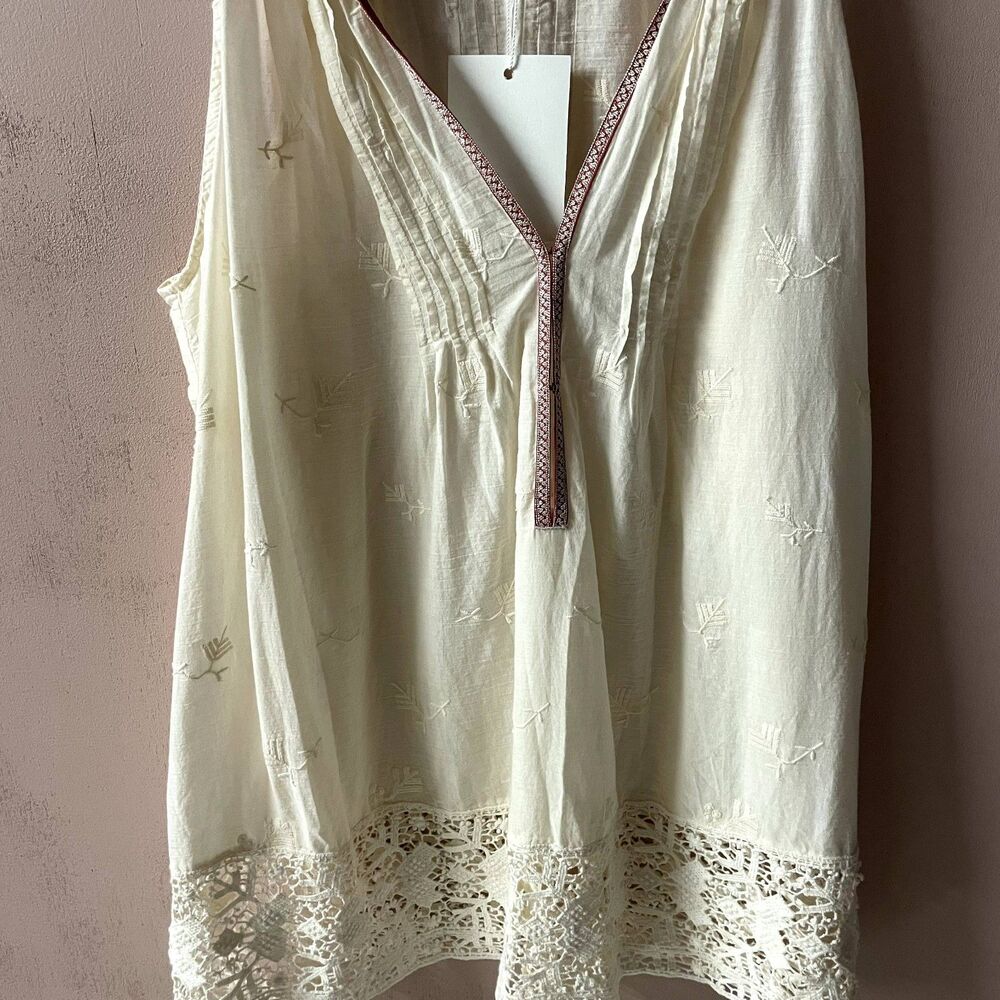 Joie Cream Lace-Trimmed Sleeveless V-Neck Top - Picture 10 of 11